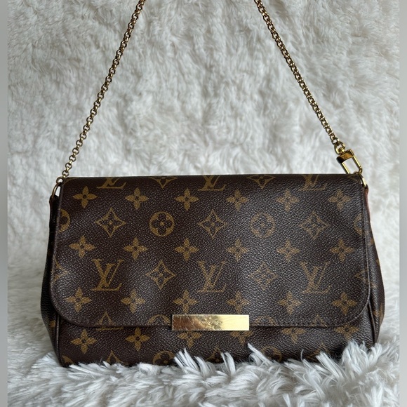 Authentic - Louis Vuitton Favorite MM Monogram Handbag - Picture 3 of 16